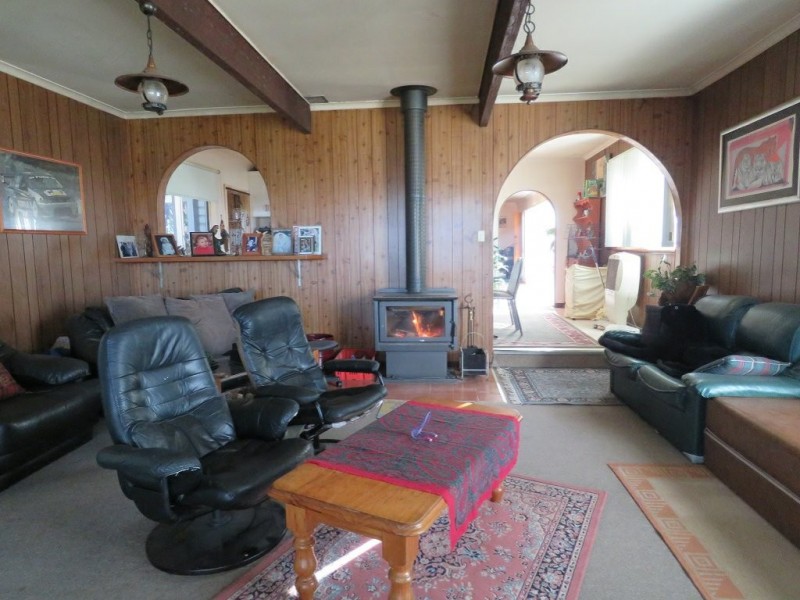 1 Toonalook Parade, Paynesville VIC 3880