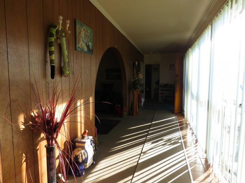 1 Toonalook Parade, Paynesville VIC 3880