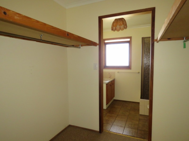 8 Newton Close, Paynesville VIC 3880