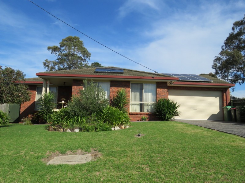 9 Riley Street, Eagle Point VIC 3878