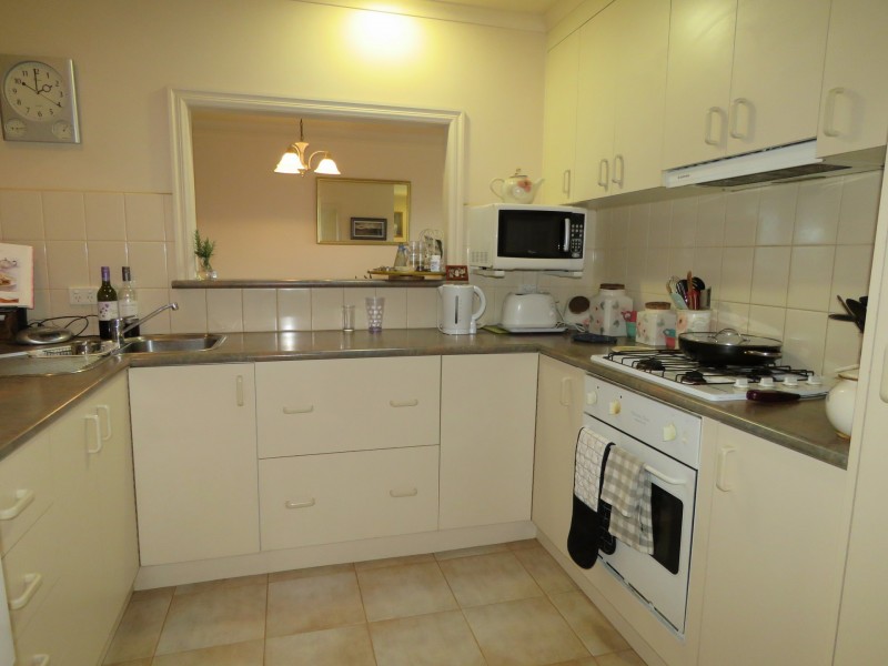 9 Riley Street, Eagle Point VIC 3878