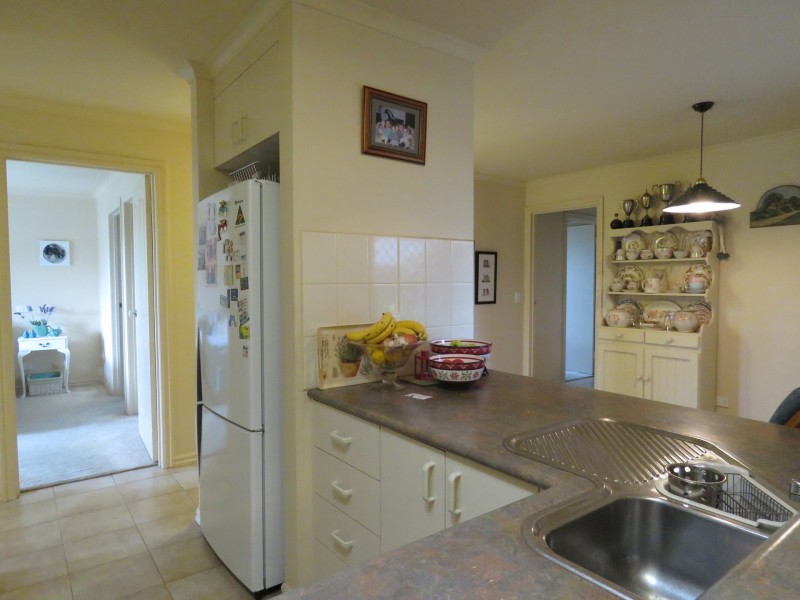 9 Riley Street, Eagle Point VIC 3878