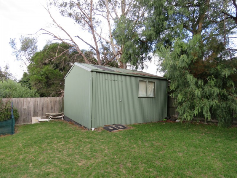 9 Riley Street, Eagle Point VIC 3878