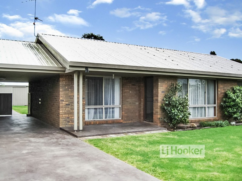 14 Bay Road, Eagle Point VIC 3878