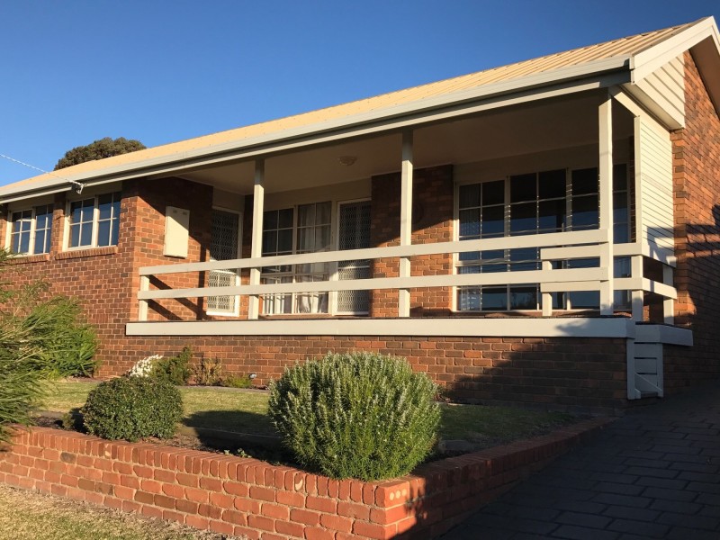 13 Fullarton Drive, Paynesville VIC 3880