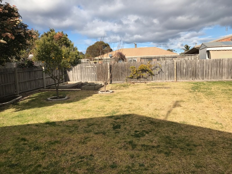 13 Fullarton Drive, Paynesville VIC 3880