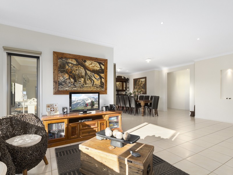 4 Eagle Bay Terrace, Eagle Point VIC 3878