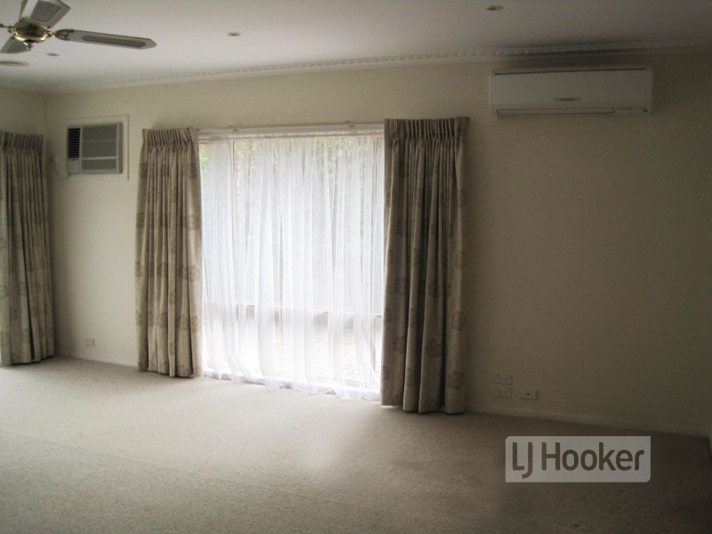 15 Sheerwater Terrace, Paynesville VIC 3880