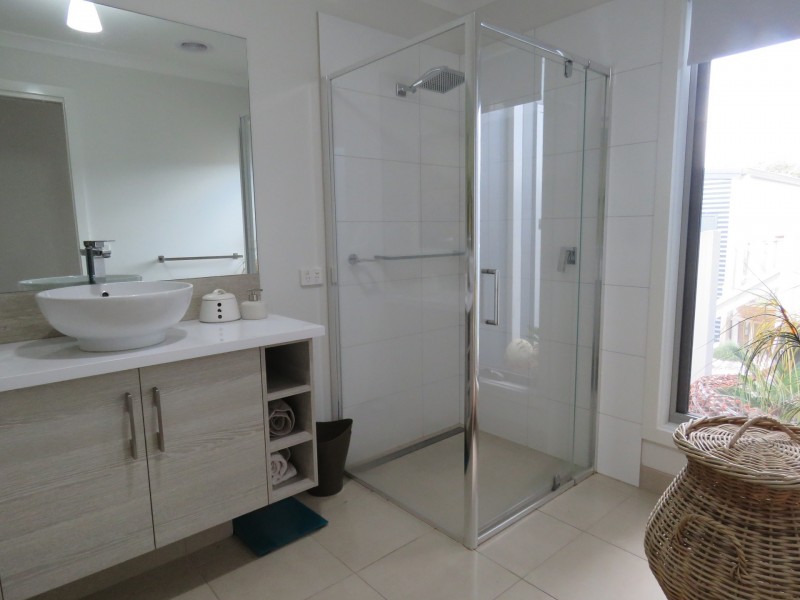 2 View Street, Paynesville VIC 3880