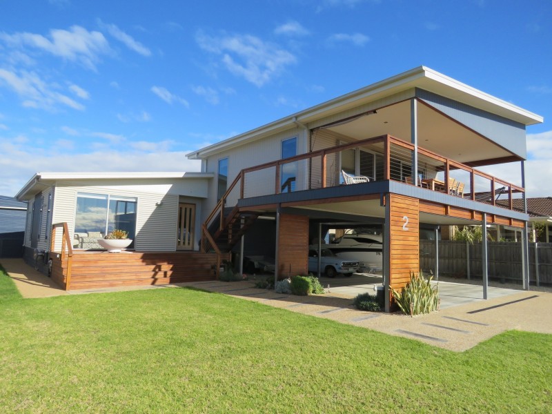 2 View Street, Paynesville VIC 3880