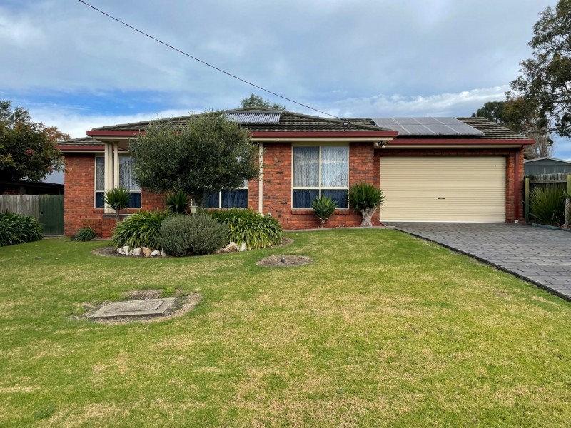 9 Riley Street, Eagle Point VIC 3878