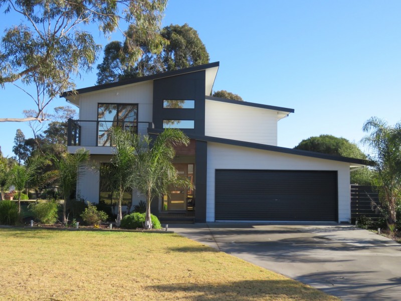 3 Acrux Drive, Newlands Arm VIC 3875