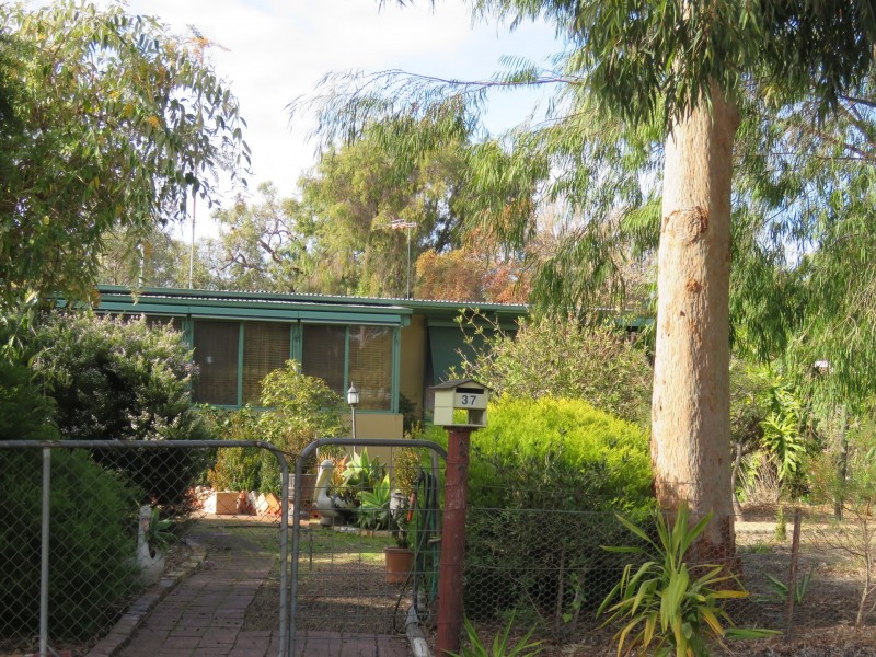 35 & 37 Tenth Avenue, Raymond Island VIC 3880