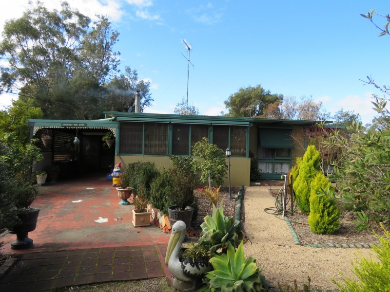 35 & 37 Tenth Avenue, Raymond Island VIC 3880