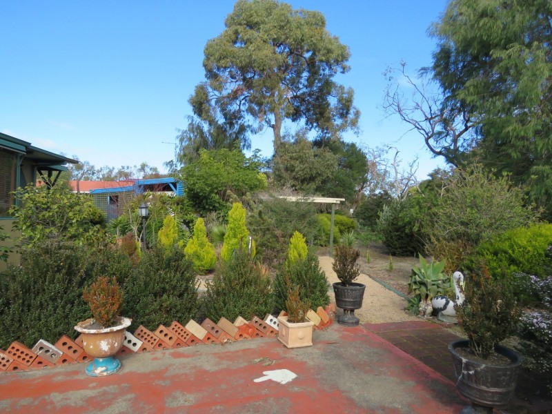 35 & 37 Tenth Avenue, Raymond Island VIC 3880