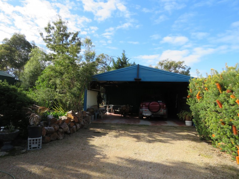 35 & 37 Tenth Avenue, Raymond Island VIC 3880