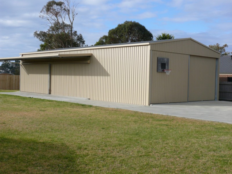11 Lake Valley Way, Newlands Arm VIC 3875