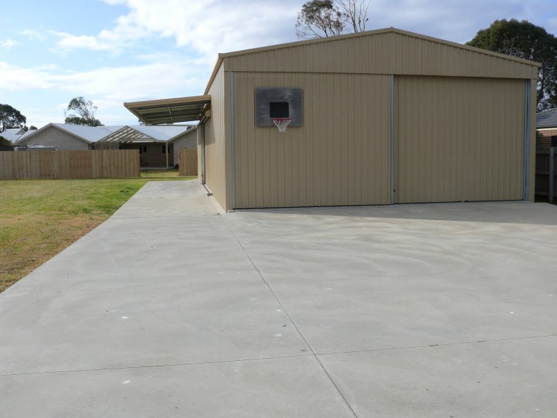 11 Lake Valley Way, Newlands Arm VIC 3875