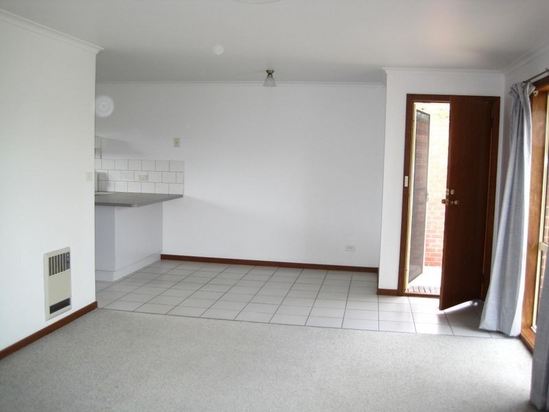 Unit 2/42 Ashley Street, Paynesville VIC 3880