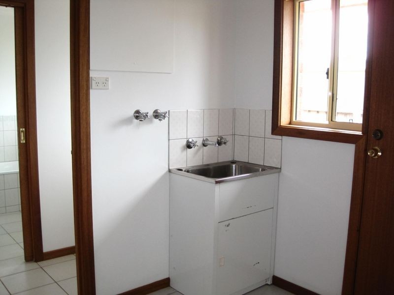 Unit 2/42 Ashley Street, Paynesville VIC 3880