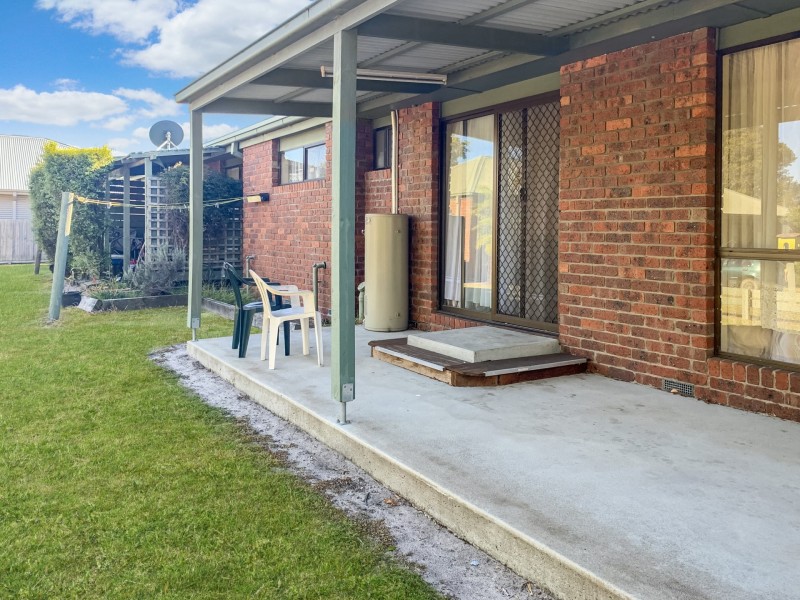 Unit 2/19 Toonalook Parade, Paynesville VIC 3880