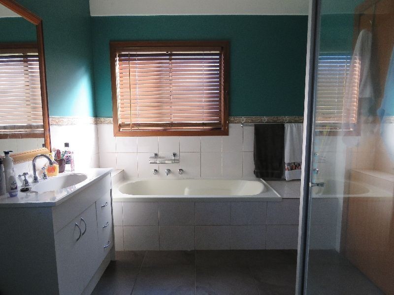 36 Vaughan Street, Paynesville VIC 3880