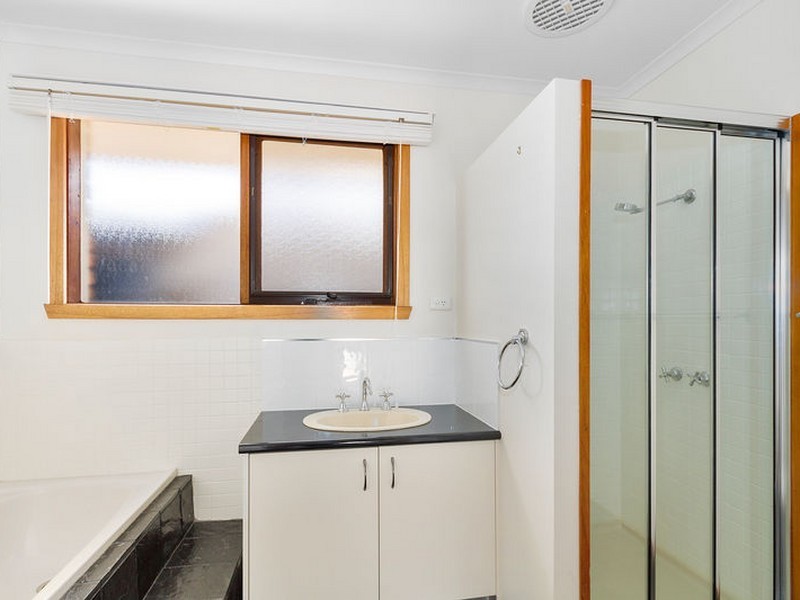 13 Fullarton Drive, Paynesville VIC 3880