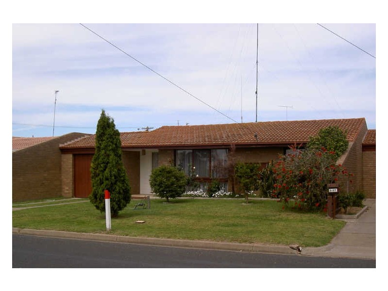 2/27 King Street, Paynesville VIC 3880
