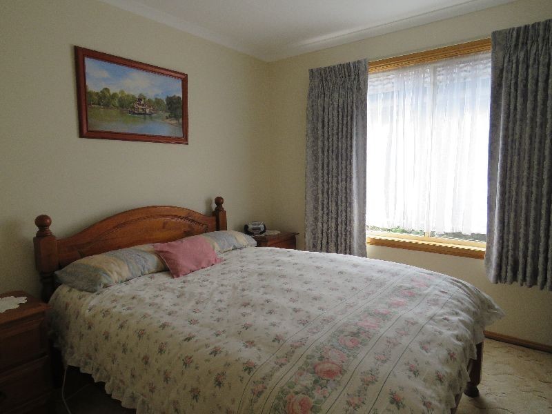 Villa 18/1-5 Canal Road, Paynesville VIC 3880