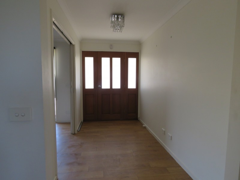 19 Corins Crescent, Newlands Arm VIC 3875