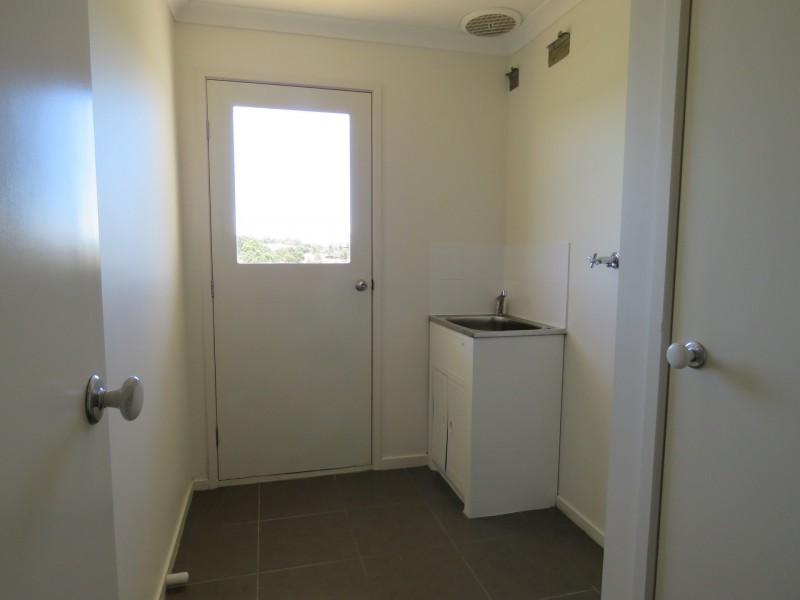 19 Corins Crescent, Newlands Arm VIC 3875