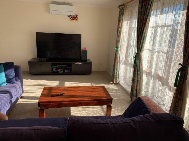 10 Milton Avenue, Paynesville VIC 3880