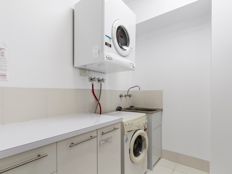 2/8 Seventh Parade, Raymond Island VIC 3880