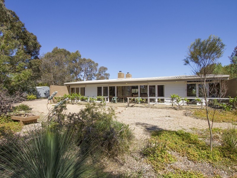 245 Lake Victoria Road, Eagle Point VIC 3878