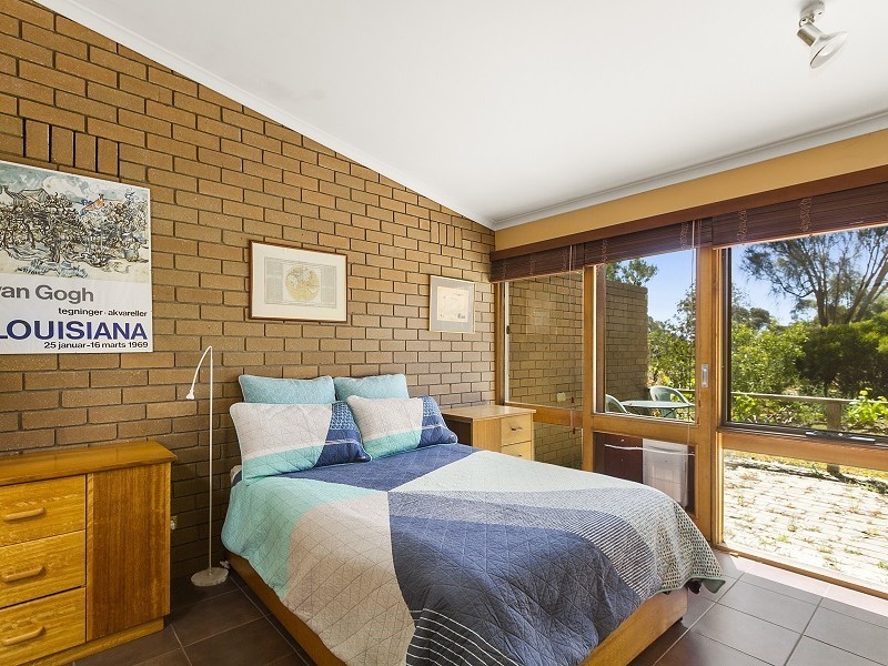 245 Lake Victoria Road, Eagle Point VIC 3878