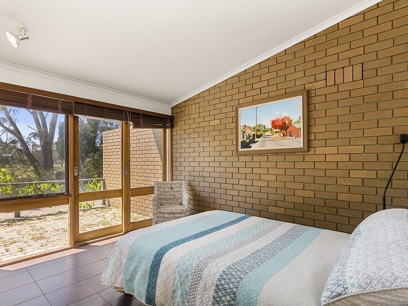 245 Lake Victoria Road, Eagle Point VIC 3878