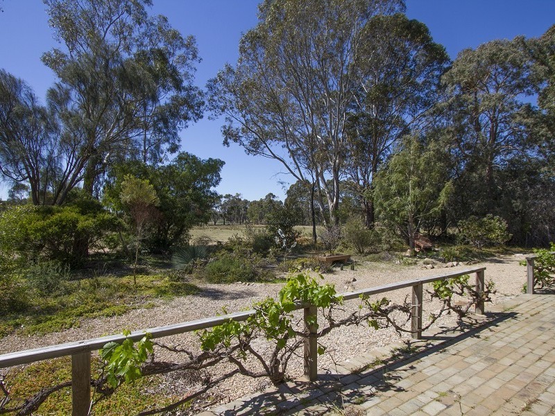 245 Lake Victoria Road, Eagle Point VIC 3878