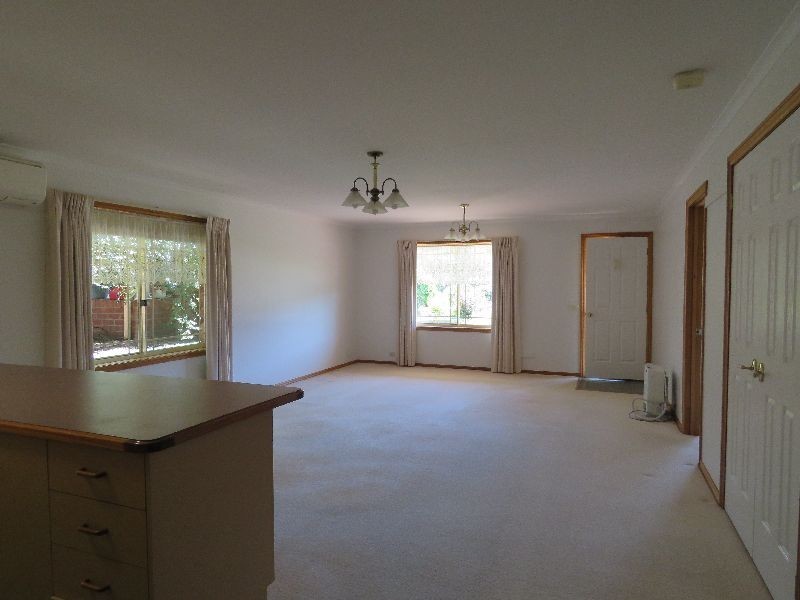 Villa 3/1-5 Canal Road, Paynesville VIC 3880