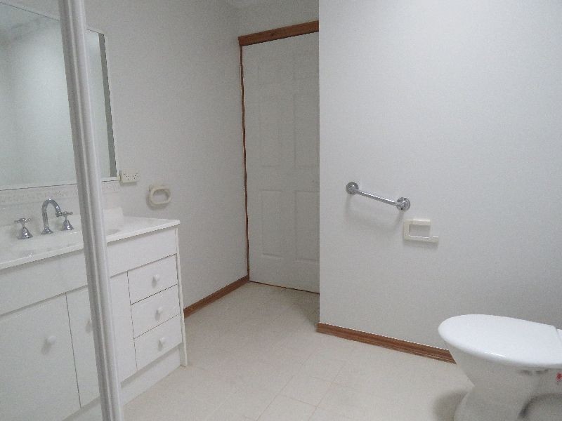 Villa 3/1-5 Canal Road, Paynesville VIC 3880