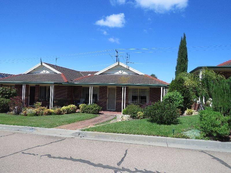 Villa 3/1-5 Canal Road, Paynesville VIC 3880