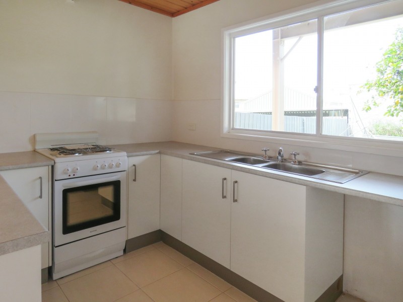 2/4 Waverley Court, Paynesville VIC 3880