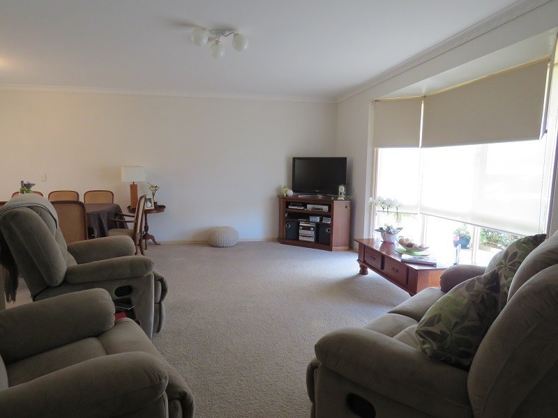 37 Fullarton Drive, Paynesville VIC 3880