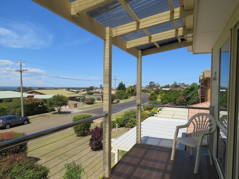 37 Fullarton Drive, Paynesville VIC 3880