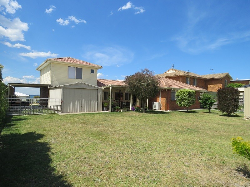 37 Fullarton Drive, Paynesville VIC 3880