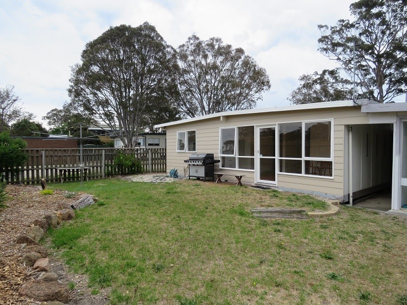 97 Bay Road, Eagle Point VIC 3878
