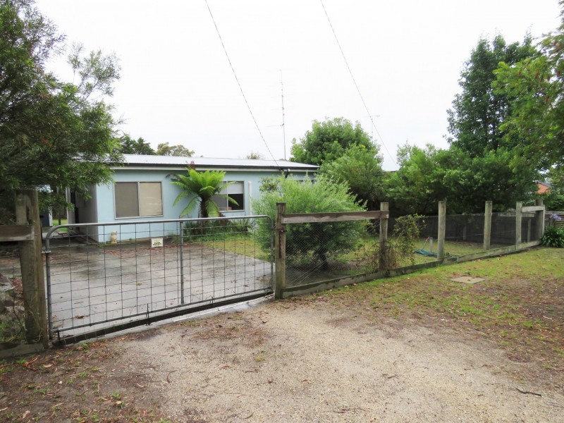16 Riley Street, Eagle Point VIC 3878