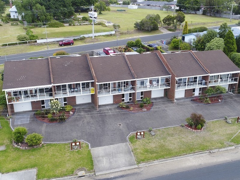 Unit 2/1-5 Main Road, Paynesville VIC 3880