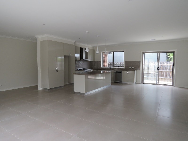 5 Eagle Bay Terrace, Eagle Point VIC 3878