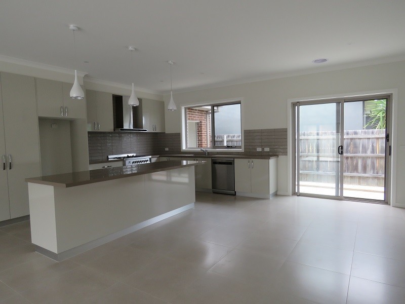 5 Eagle Bay Terrace, Eagle Point VIC 3878