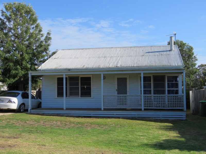 10 Riley Street, Eagle Point VIC 3878